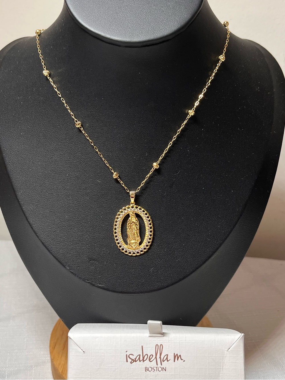 Isabella M. Gold Virgin Mary Oval Pendant Necklace
Sterling Silver
New